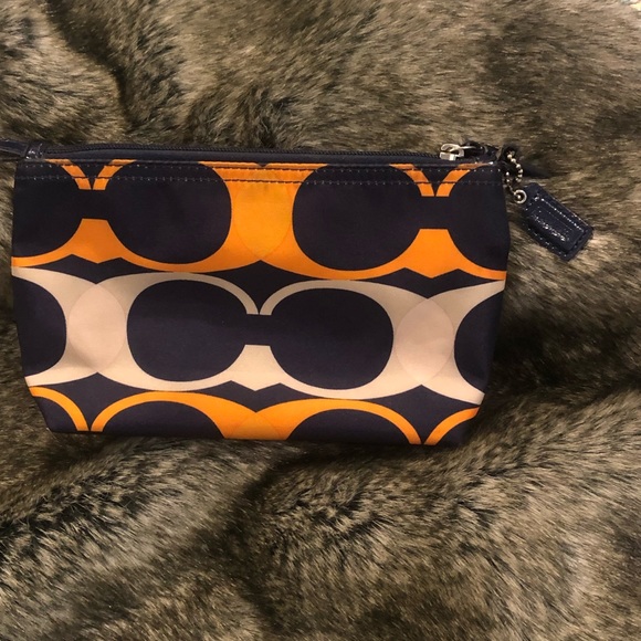 Coach Signature Travel Cosmetic Makeup Bag - Picture 6 of 10